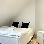 Spacious For 10 Korup