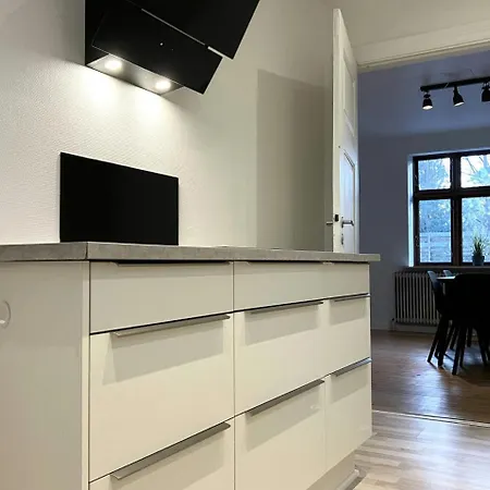 Spacious For 10 Apartmán *